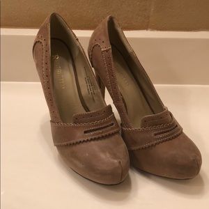 Restricted tan suede closed toe pumps